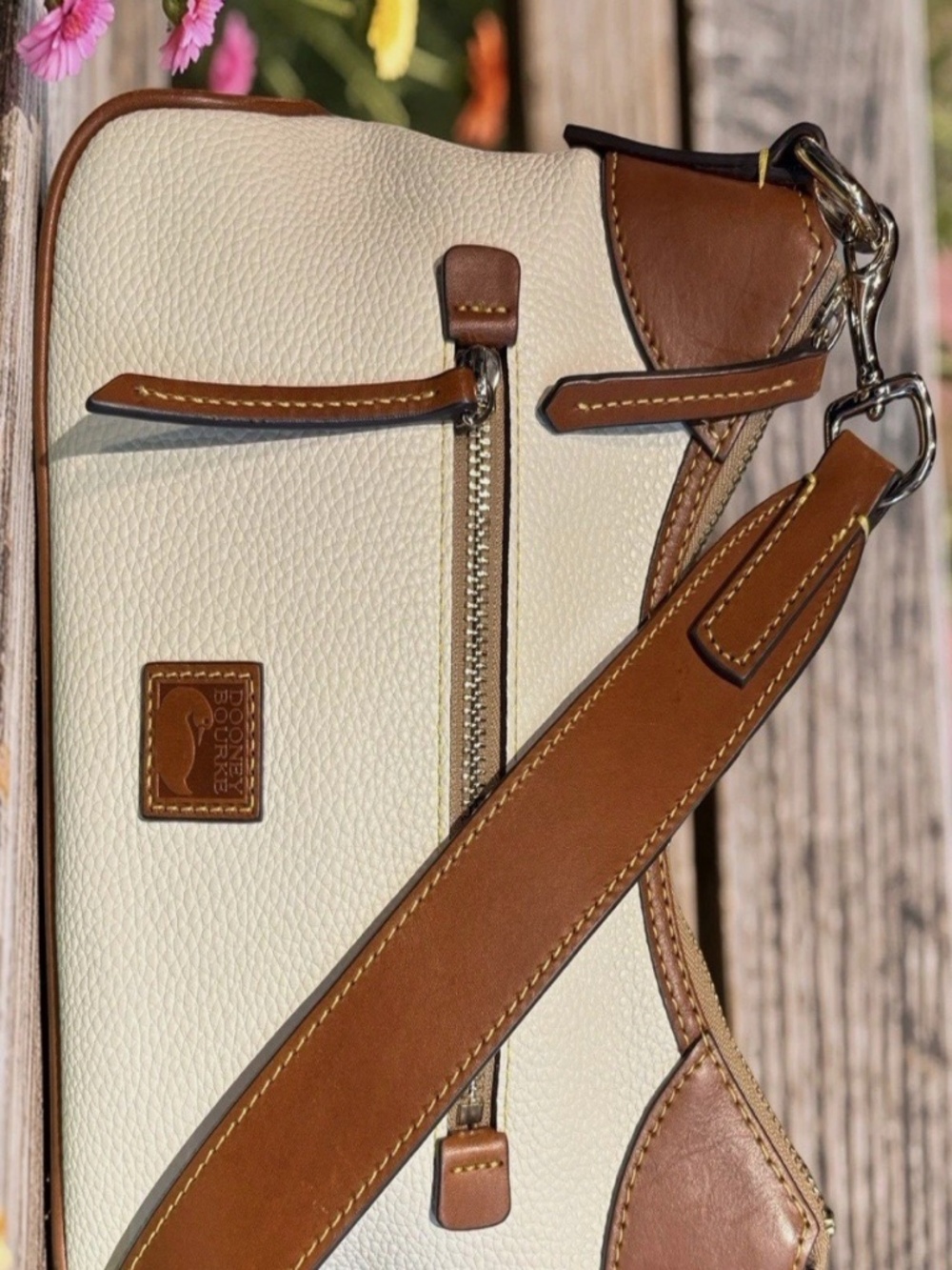 Dooney & Bourke Pebble Grain Small Hobo Purse Handbag White/Brown Gold